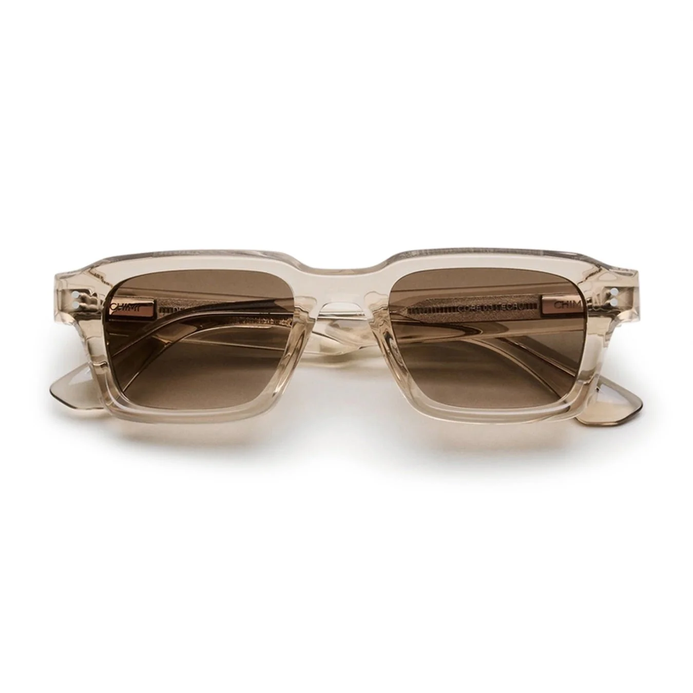 03 Core / Ecru & Gradient Brown Lens