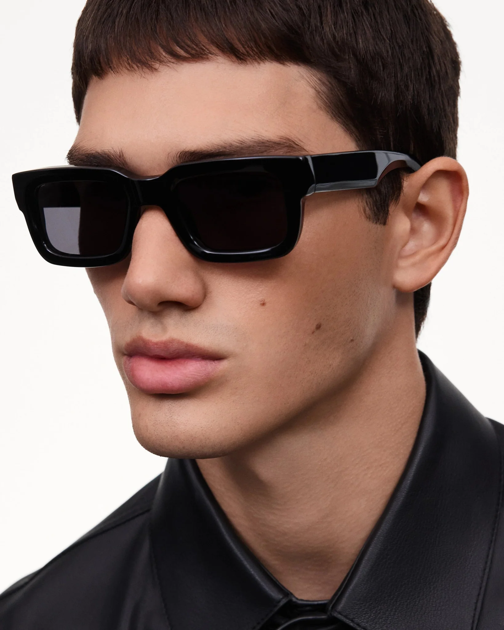05 Core / Black & Black Lens - Image 3