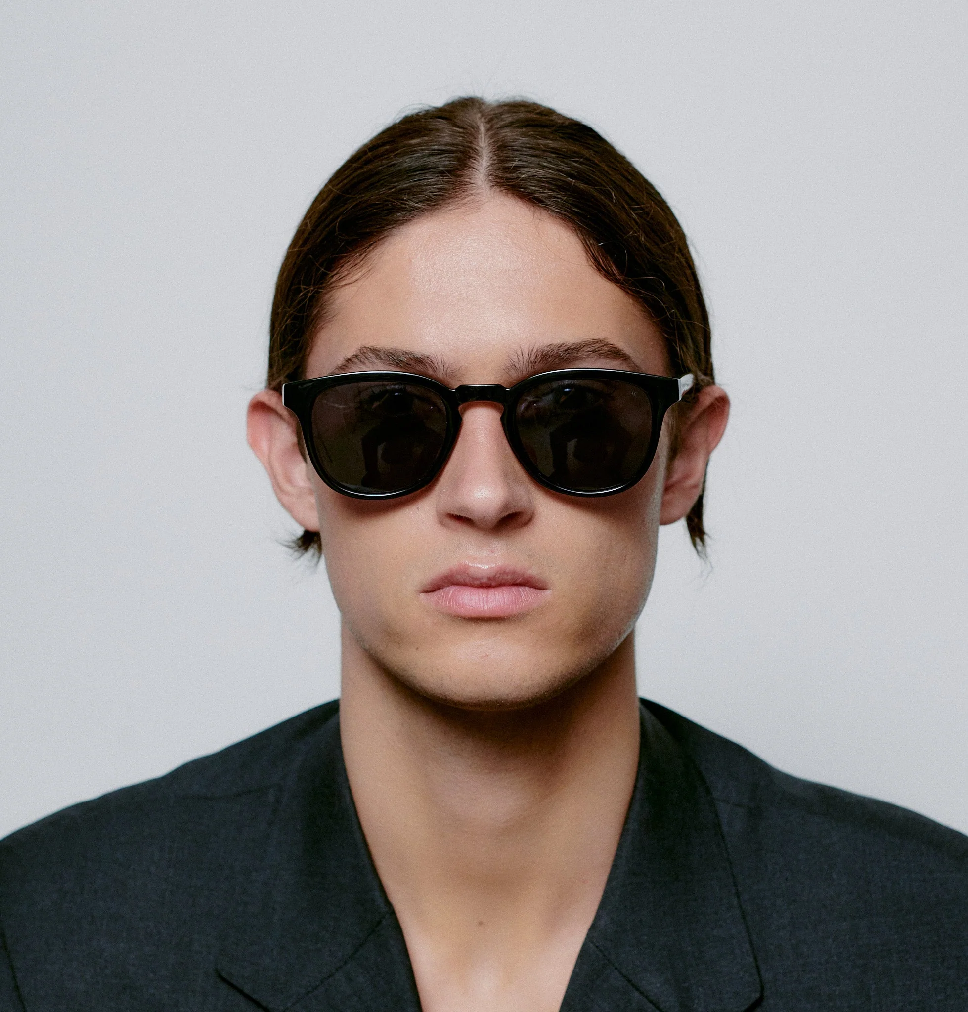Bate / Black & Grey Lens - Image 3