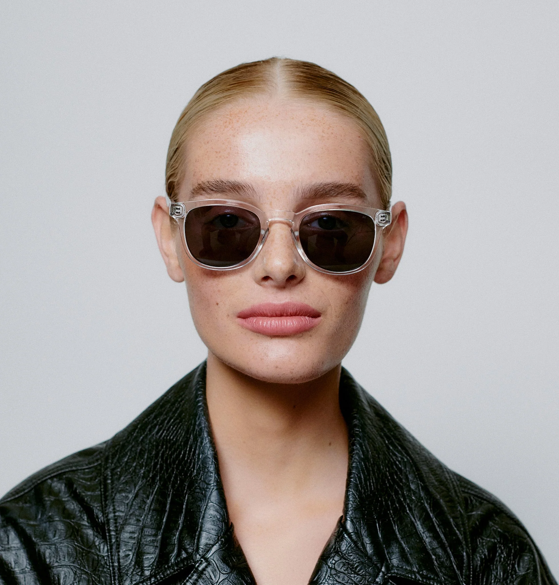Bate / Crystal & Grey Lens - Image 4