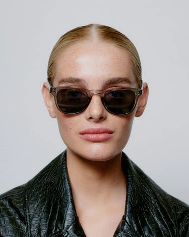 Bate / Grey Transparent & Grey Lens - Image 5
