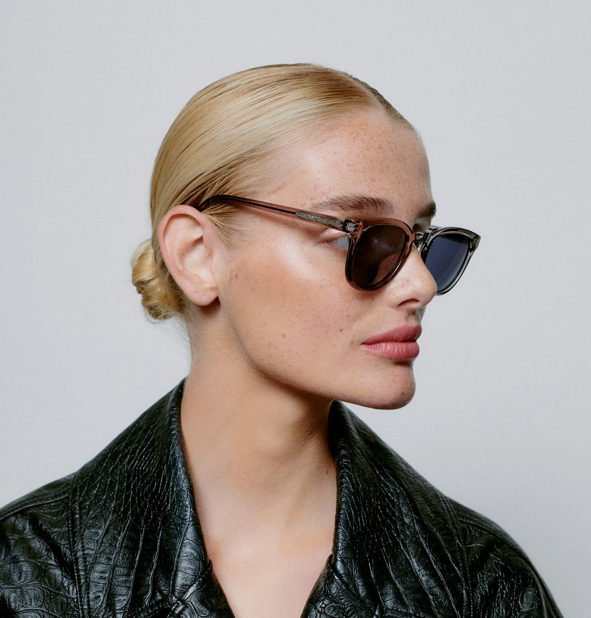 Bate / Smoke Transparent & Brown Lens - Image 6