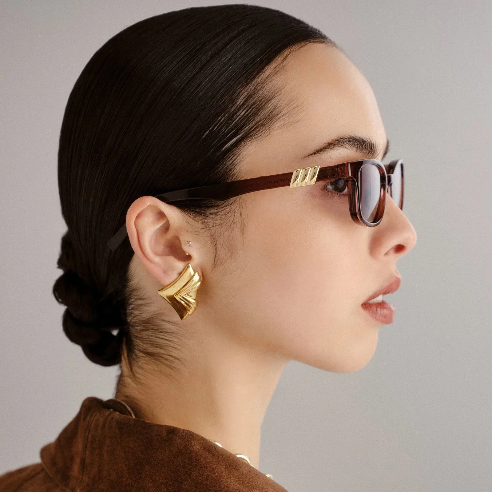 Confidential / Coco & Smoke Lens - Image 3