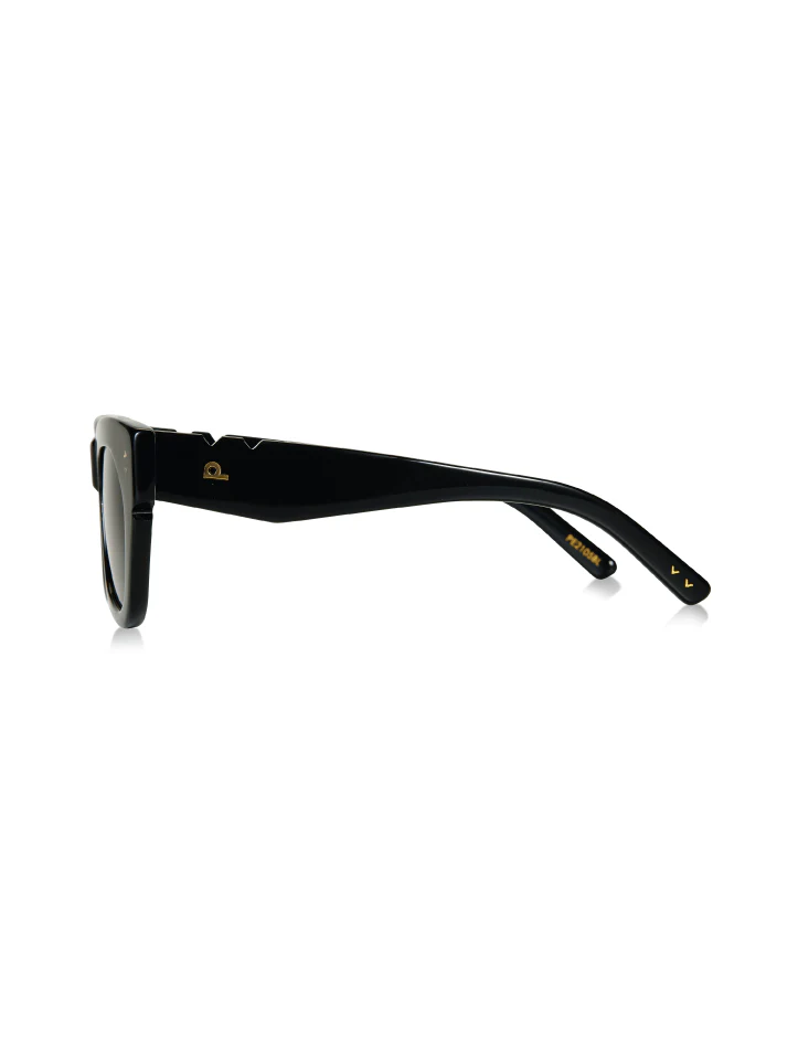 Each & Every / Black & Black Lens - Image 2