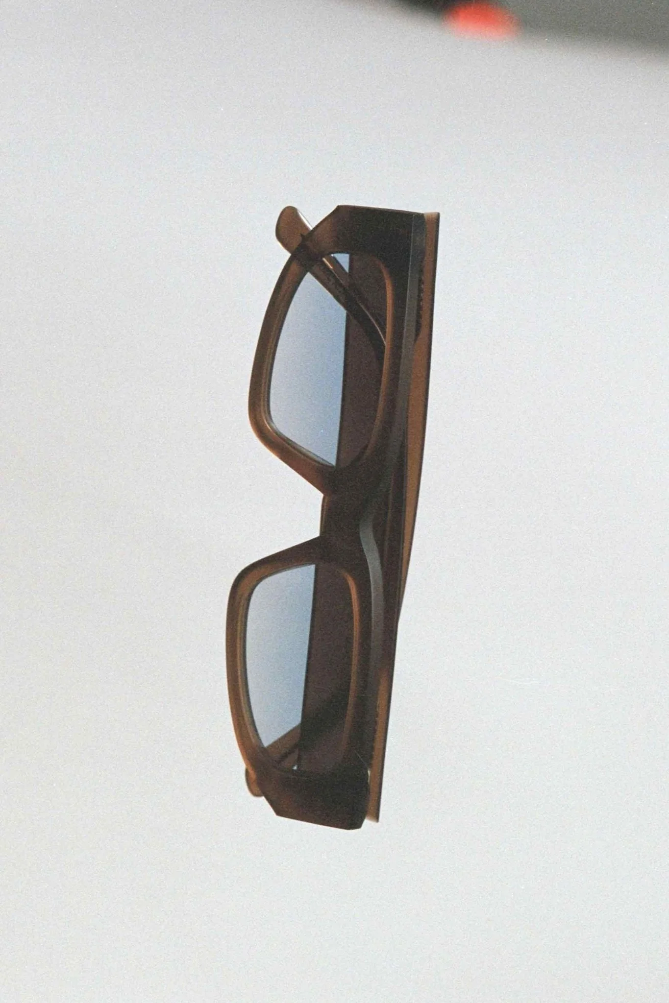 Eclipse / Cola & Blue Gradient Lens - Image 4