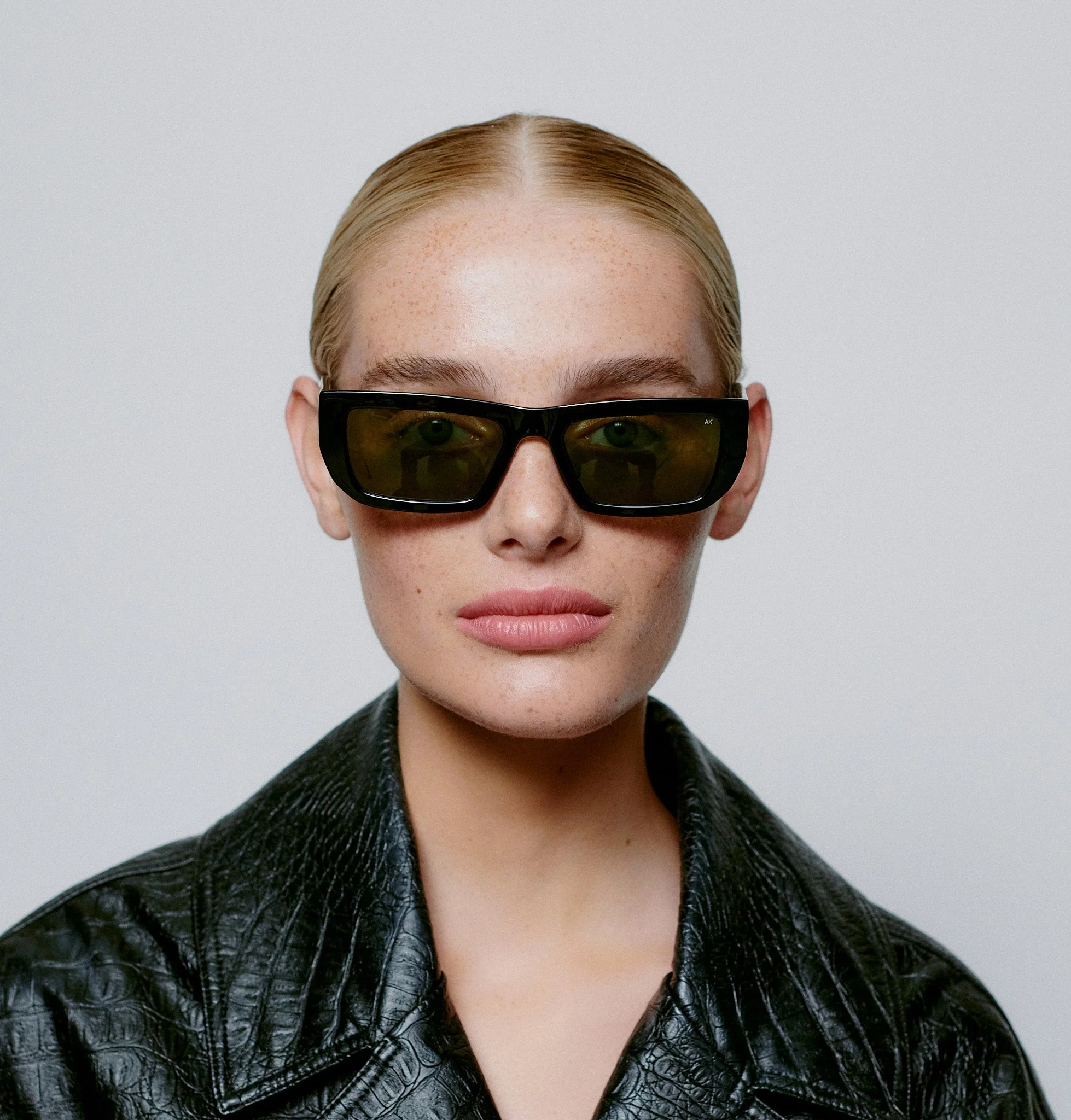 Fame / Black & Graphite Green Lens - Image 5