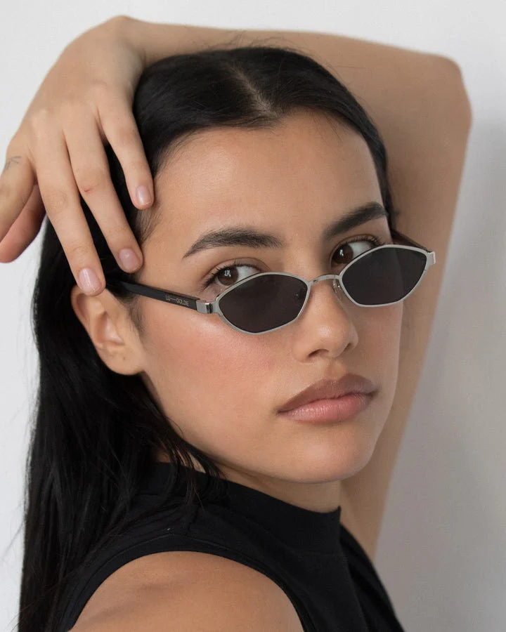 Farrah / Silver Metal & Grey Lens - Image 3