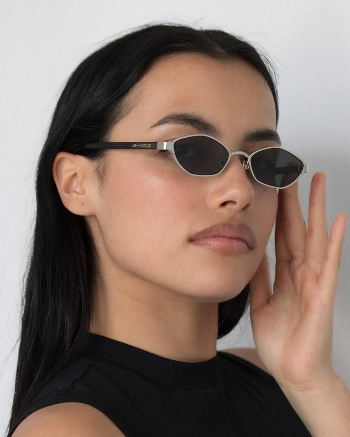 Farrah / Silver Metal & Grey Lens - Image 4