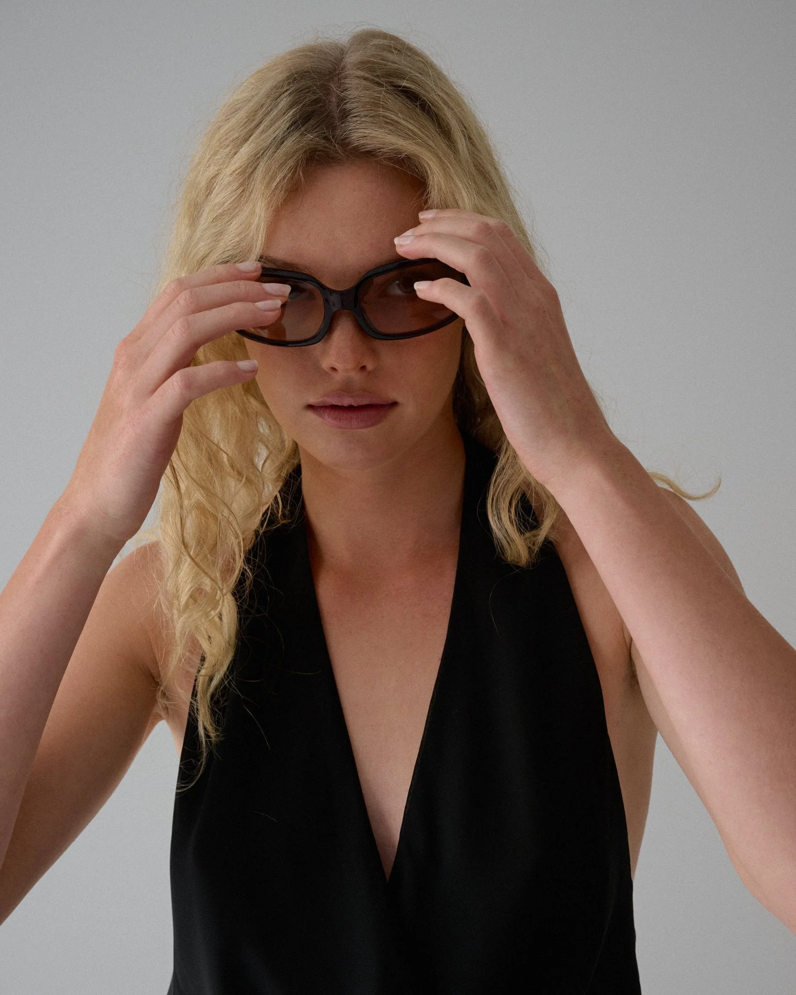 Farrow / Aubergine & Sand Lens - Image 4