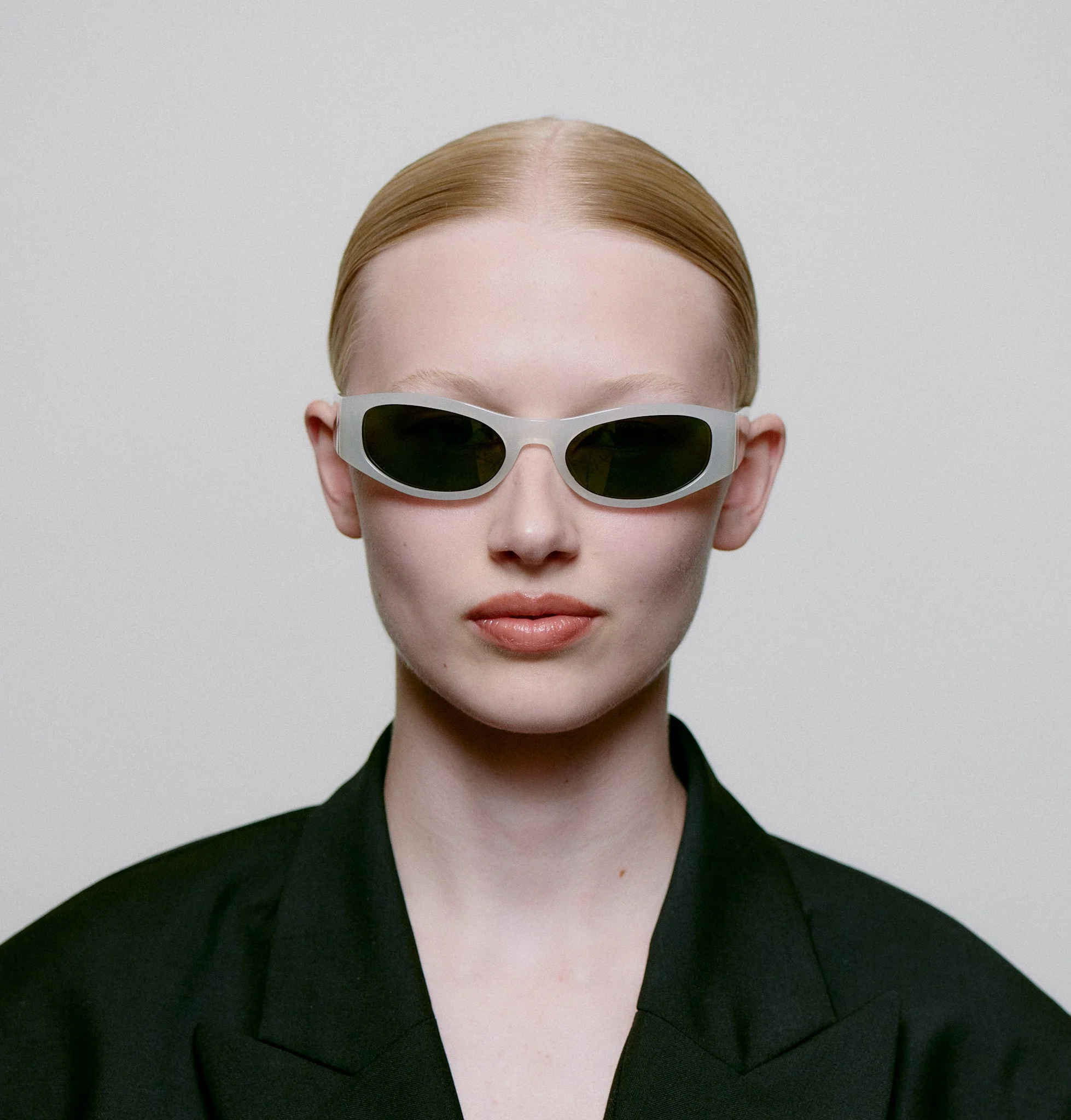 Gust / Cream Bone & Graphite Green Lens - Image 4
