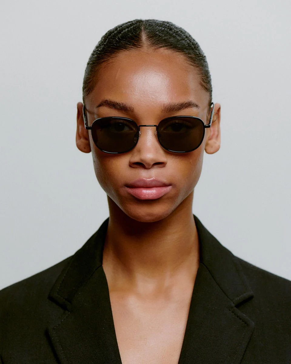 Hello / Black & Black Lens - Image 3