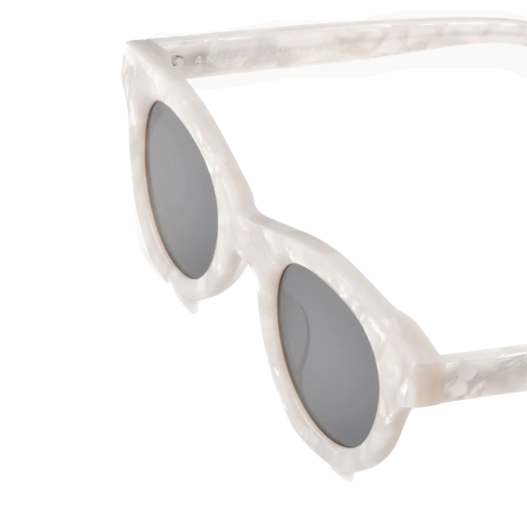 Idol / Pearl Acetate & Black Lens - Image 3