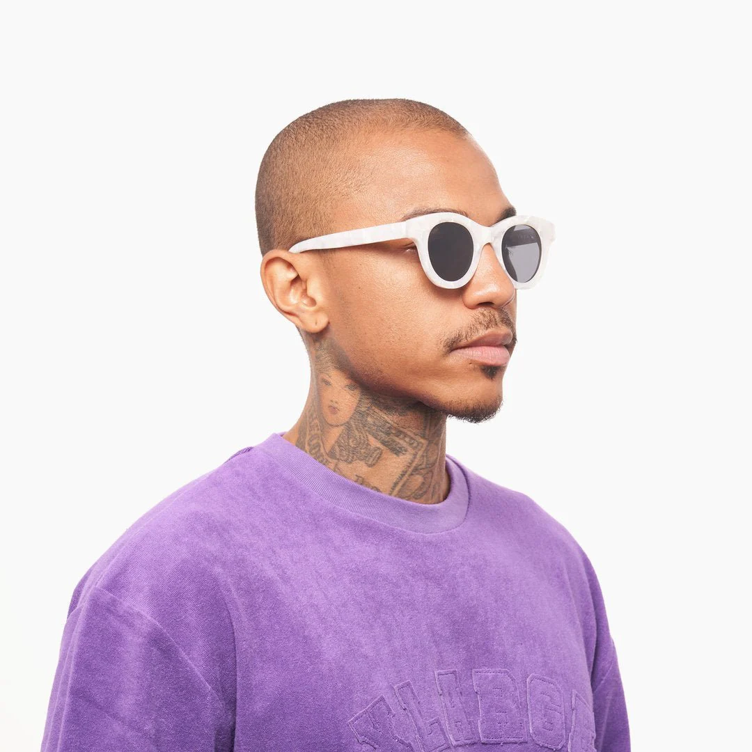 Idol / Pearl Acetate & Black Lens - Image 4
