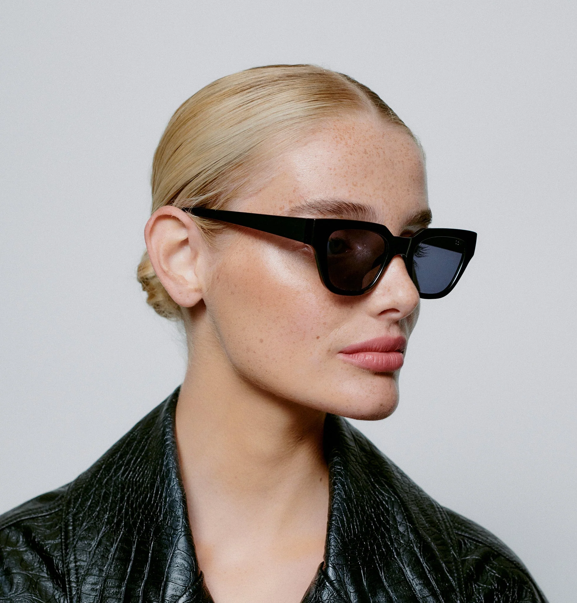 Kaws / Black & Grey Lens - Image 6
