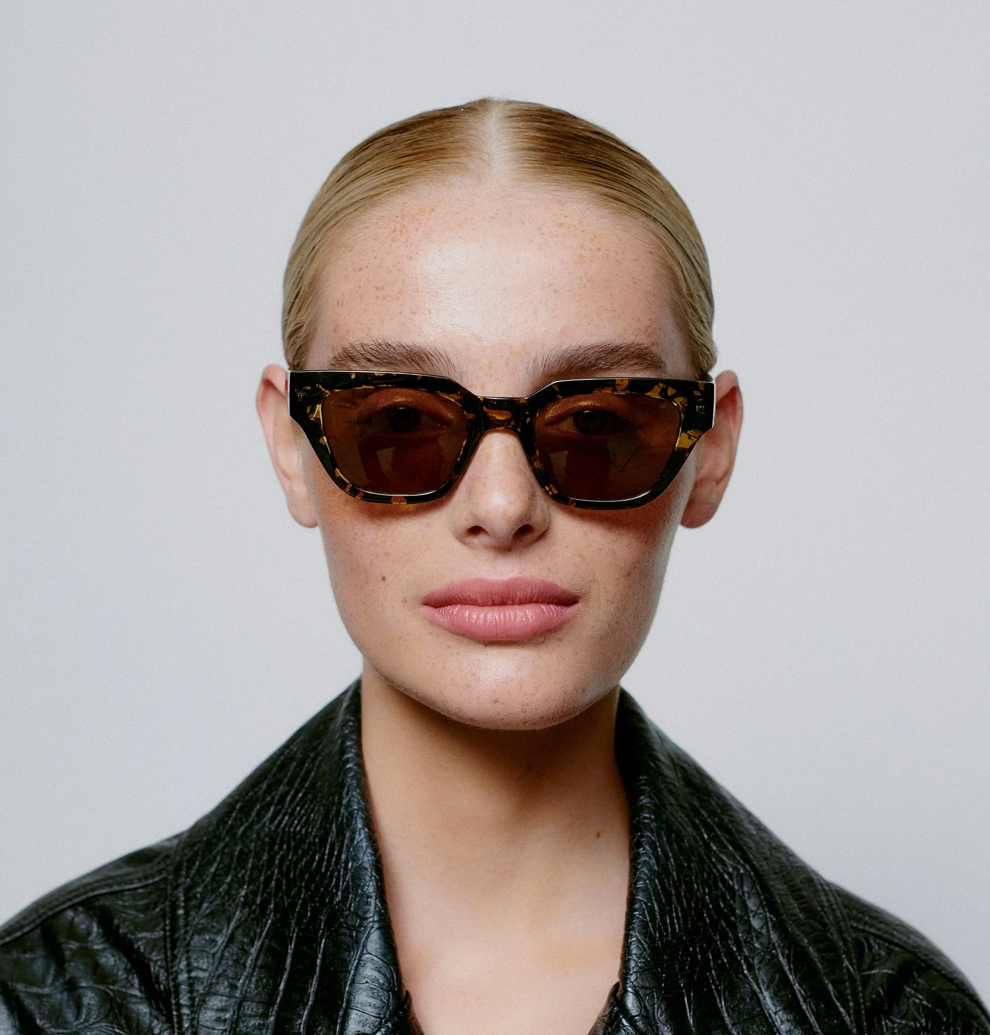 Kaws / Black Yellow Tortoise & Brown Lens - Image 4