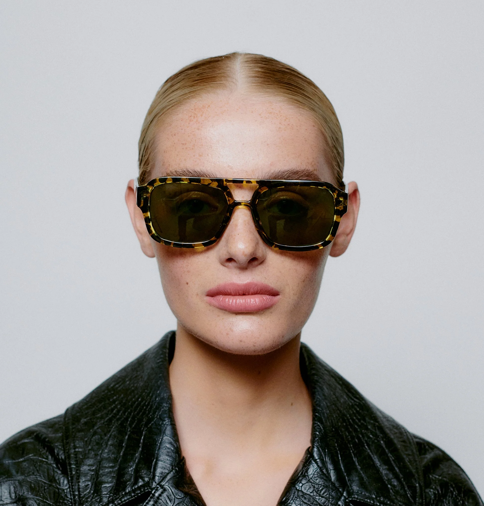 Kaya / Black Yellow Tortoise & Graphite Green Lens - Image 5