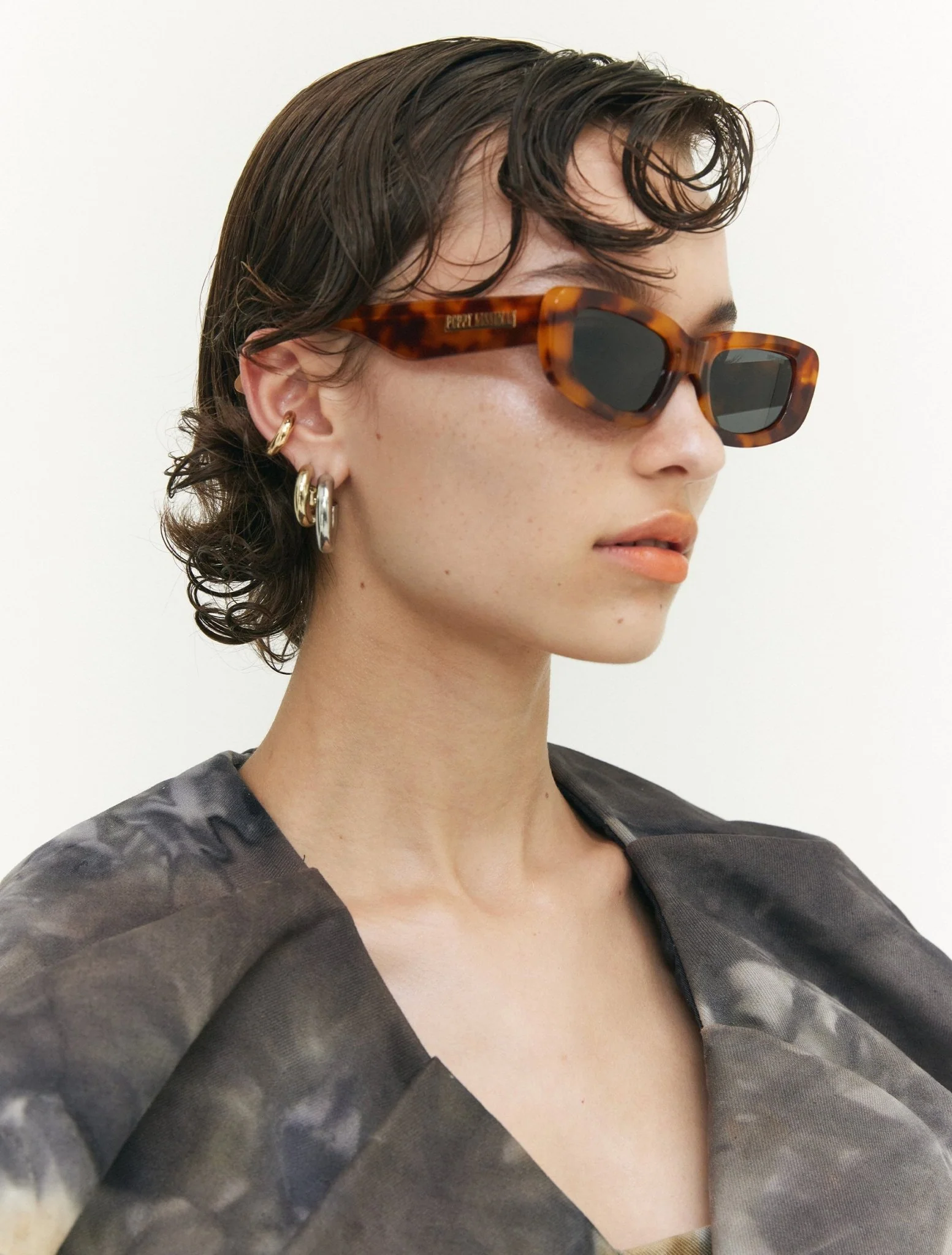 Kenli / Torti & Black Lens - Image 3
