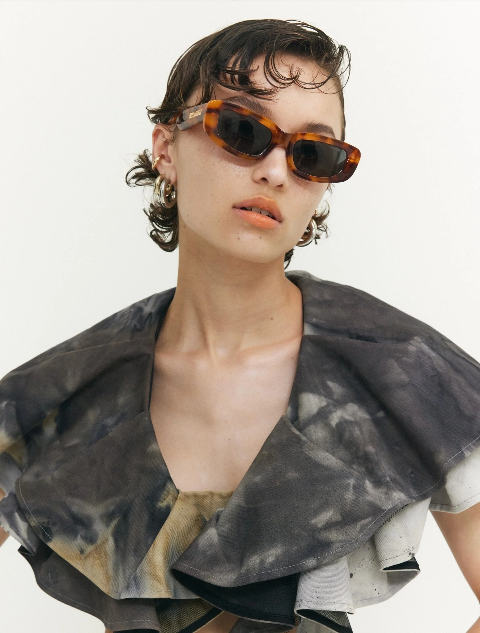 Kenli / Torti & Black Lens - Image 5