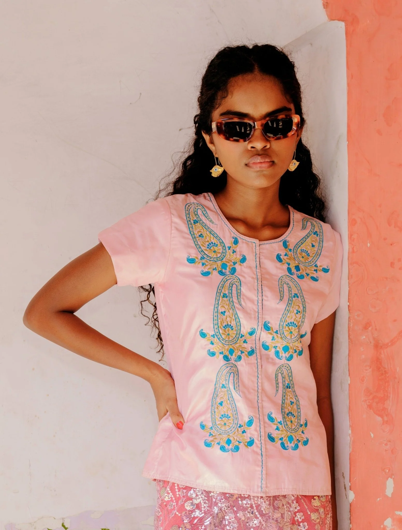 Kenli / Torti & Black Lens - Image 8
