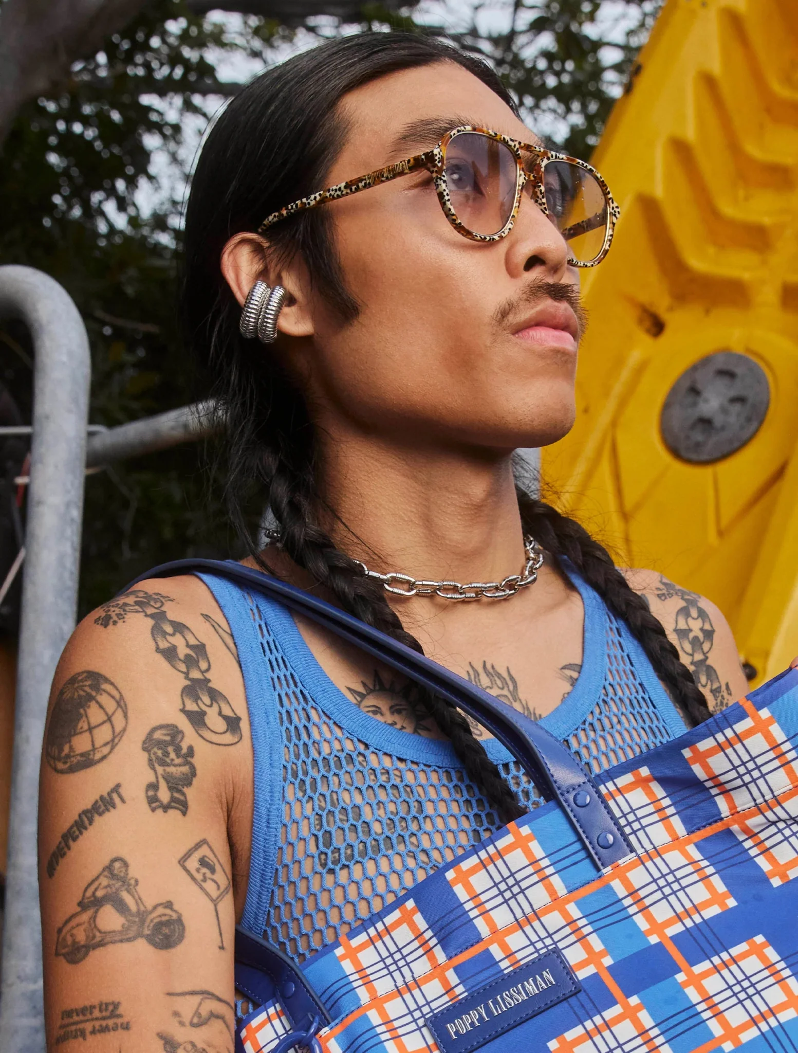 Koenji / Torti Spot & Grey-Brown Gradient Lens - Image 4