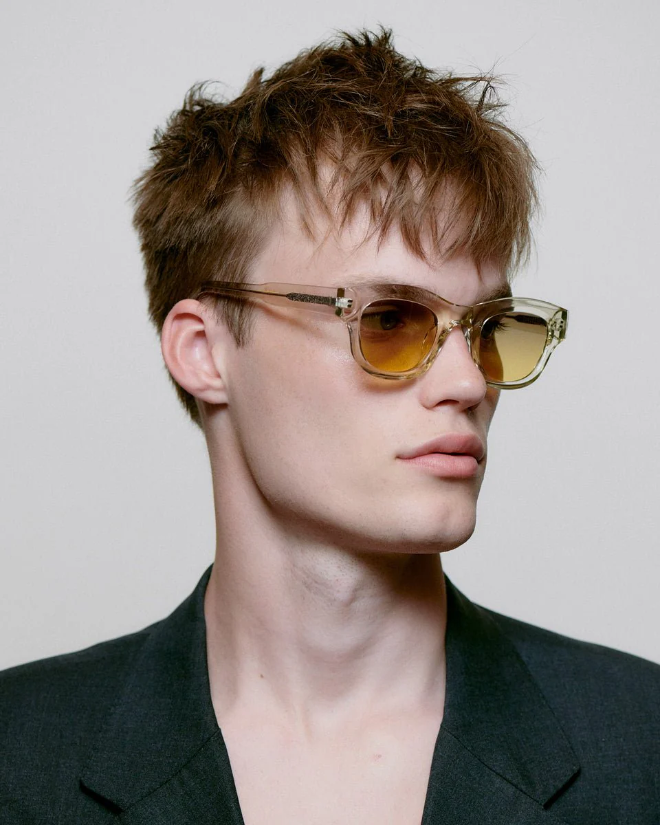 Lane / Ecru Transparent & Grey Honey Gradient Lens - Image 3