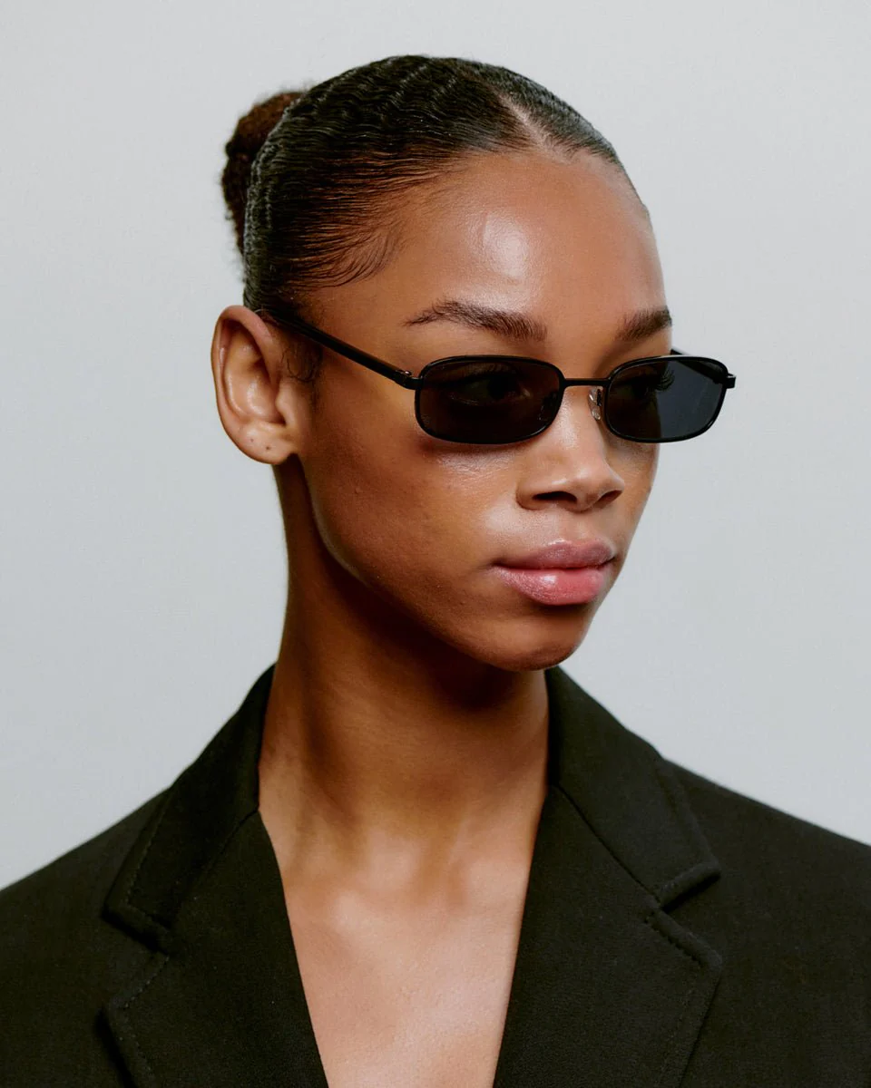 Noah / Black & Black Lens - Image 4