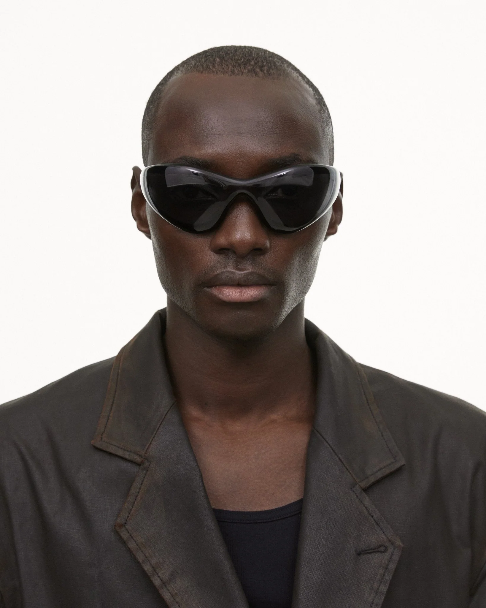 One / Black & Black Lens - Image 3