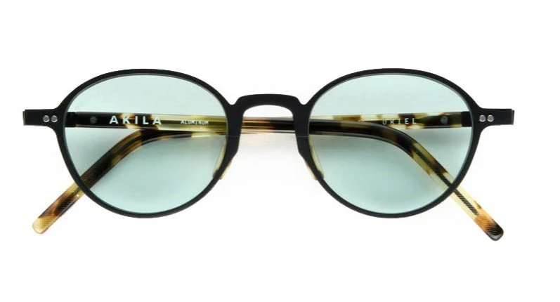 Oriel / Matte Black Aluminium & Light Adaptive Green Lens