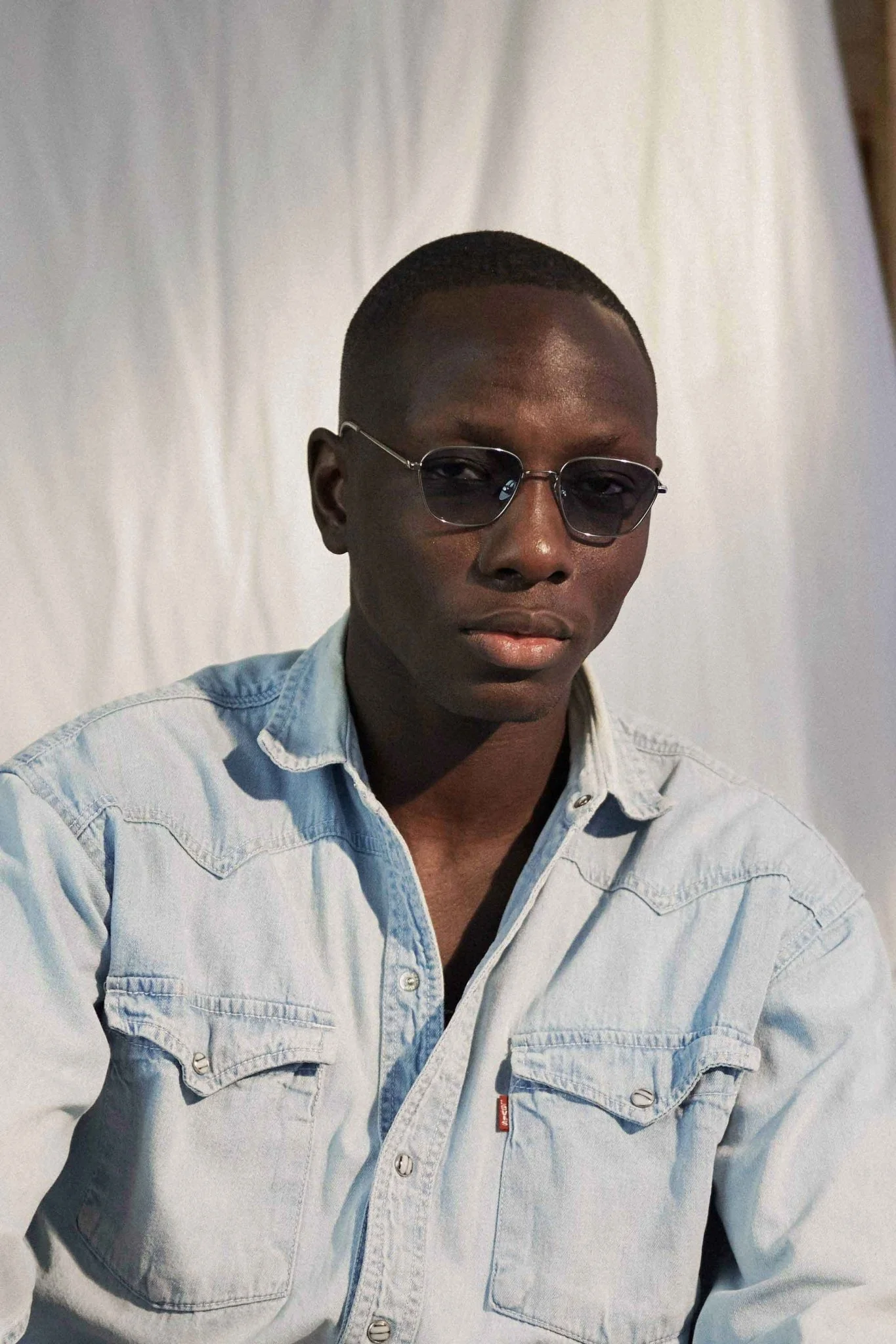 Otis / Silver Steel & Blue Gradient Lens - Image 3