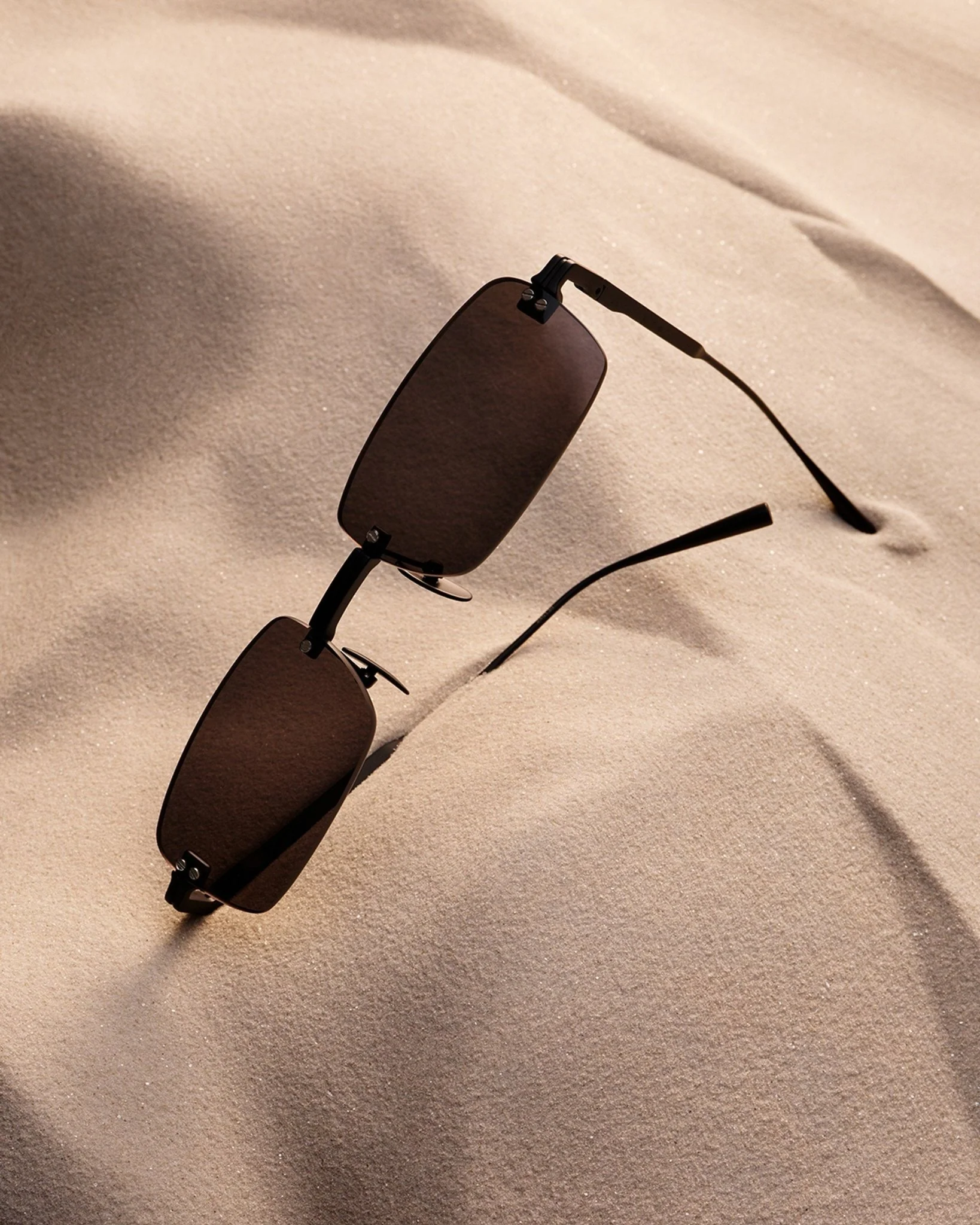 Rimless Parallel / Black Titanium & Grey Lens - Image 3