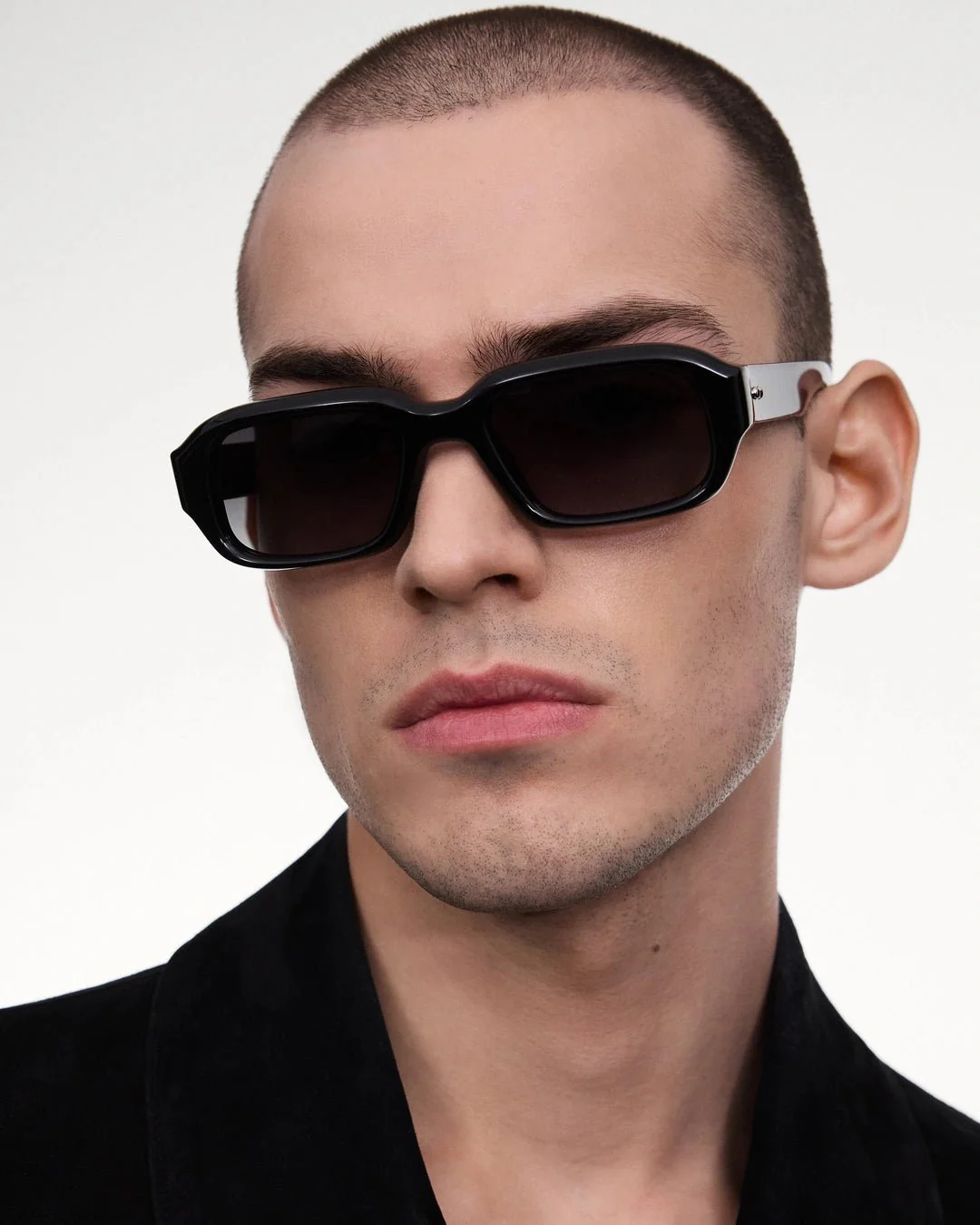 Perga / Black & Black Lens - Image 3