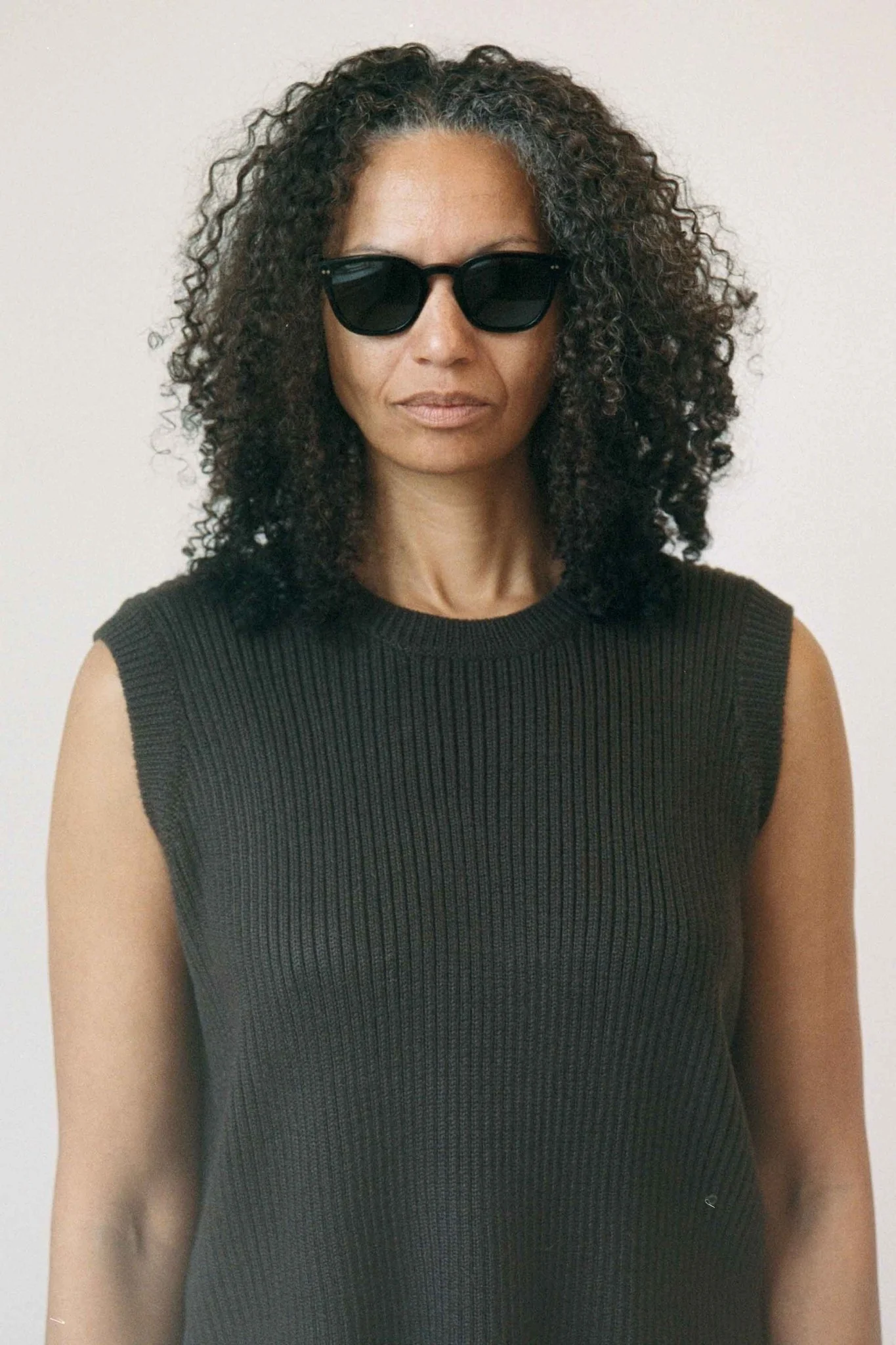 River / Black Acetate & Green Solid Lens - Image 4