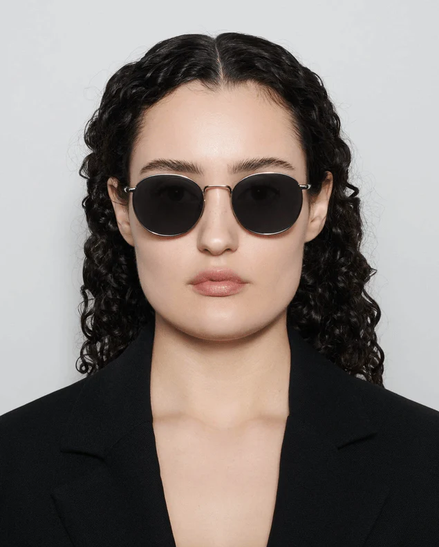 Round / Silver Metal & Grey Lens - Image 4