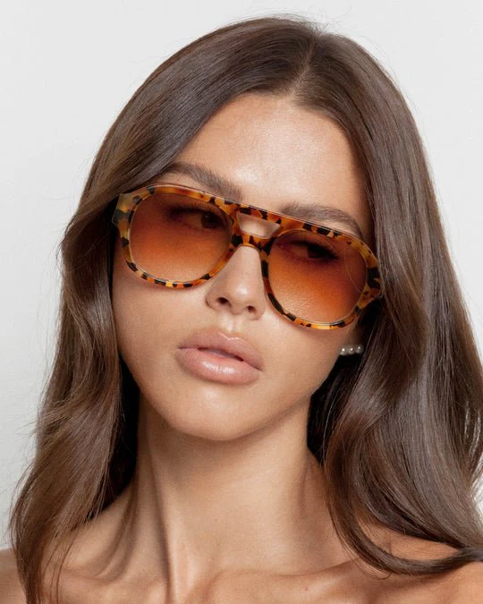 Ruby / Tort & Tan Gradient Lens - Image 3