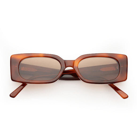 Salomé / Chestnut Lens