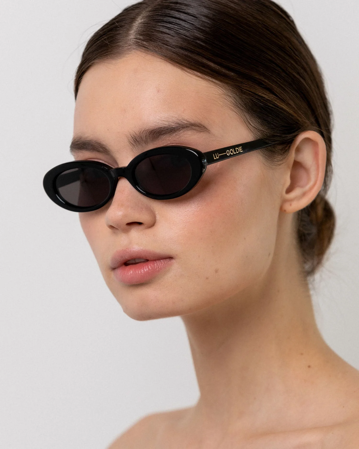 Sylvie / Black & Black Lens - Image 3