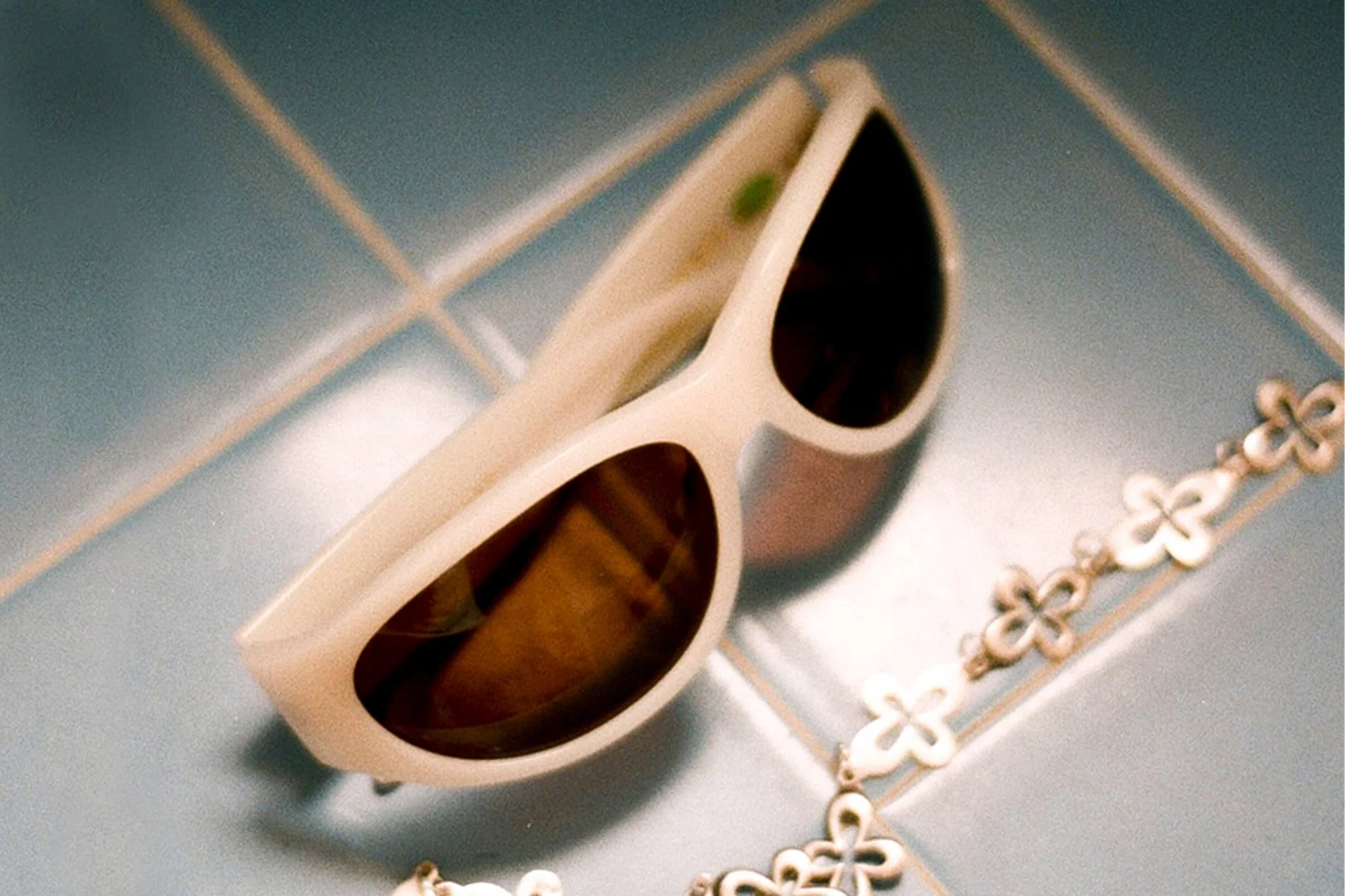 The Funk Daddy / Bleach Bio & Amber Lens - Image 5