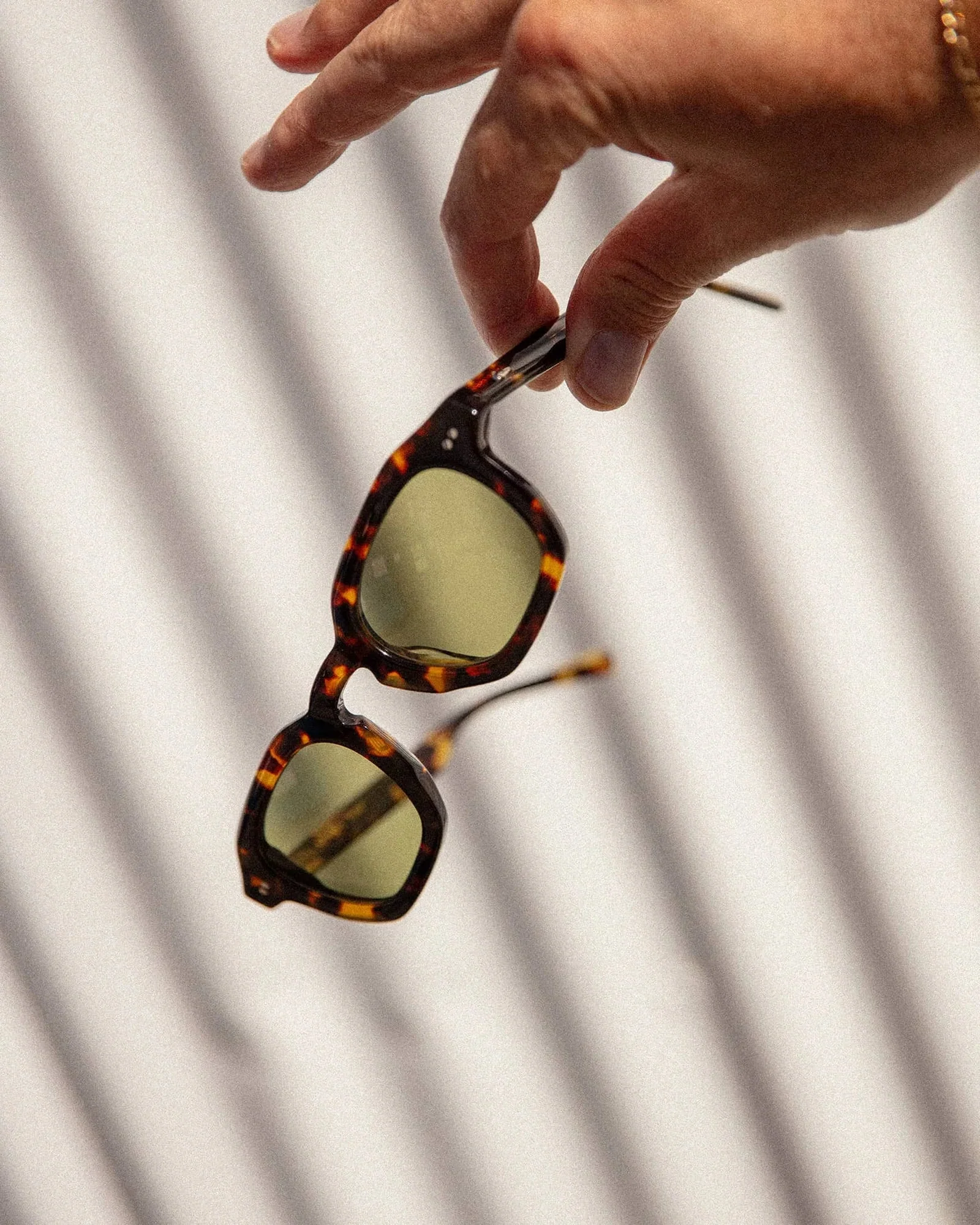 The No Wave / Lunar Tortoise Bio & Polarised Olive Lens - Image 6
