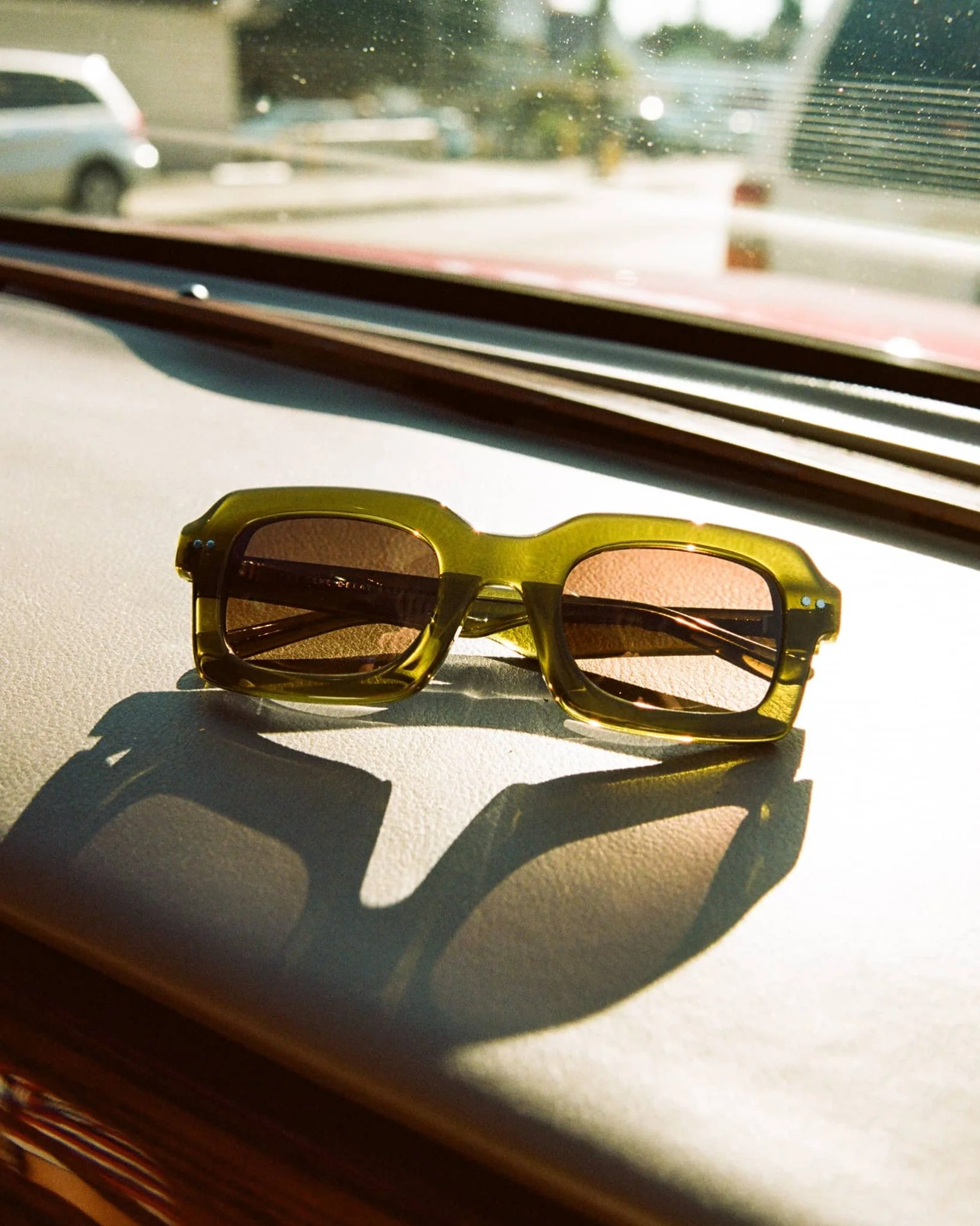 The Tape Delay / Crystal Seaweed Bio & Desert Gradient Lens - Image 6