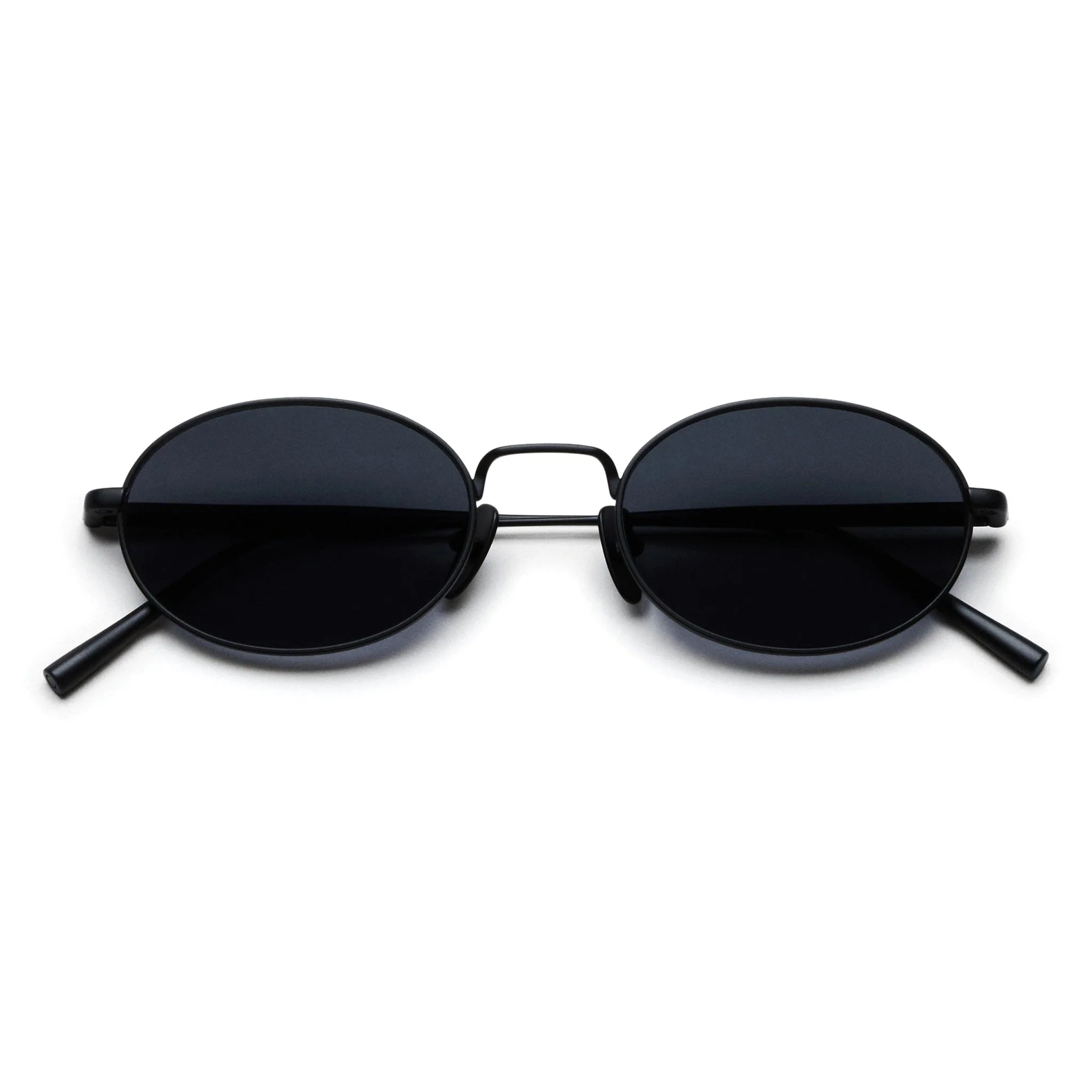 Titan Oval / Matt Black & Polarised Black Lens
