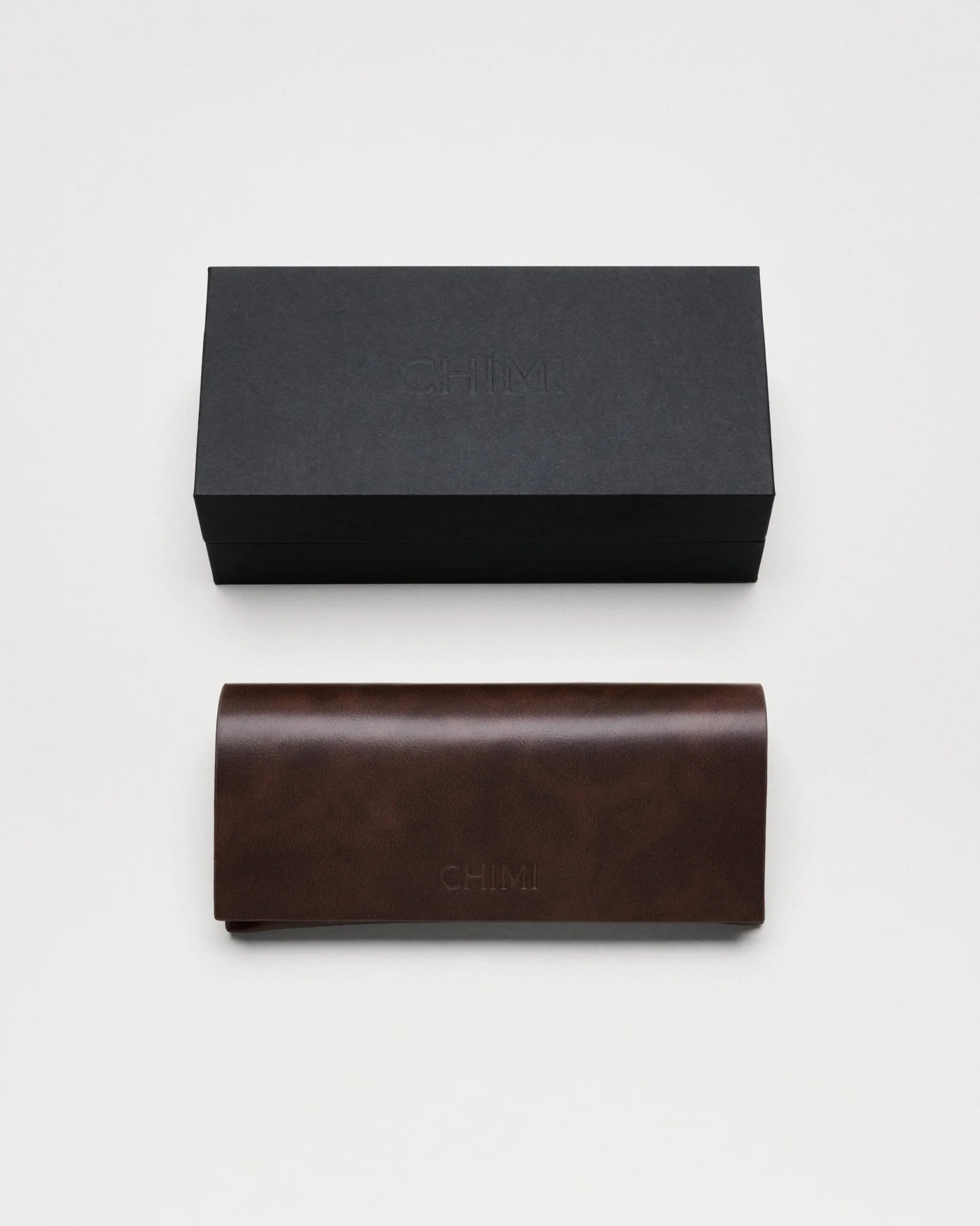 Titan Oval / Matt Black & Polarised Black Lens - Image 5