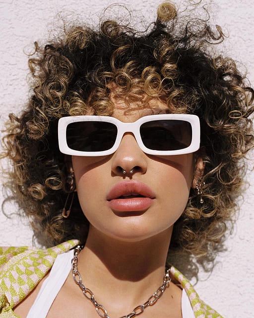 Verve / White Acetate & Black Lens - Image 5