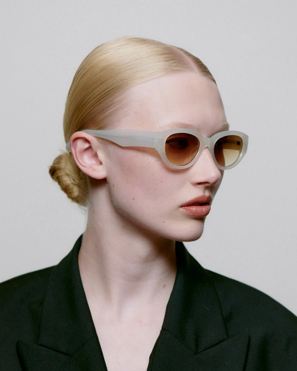 Winnie / Cream Bone & Brown Gradient Lens - Image 6