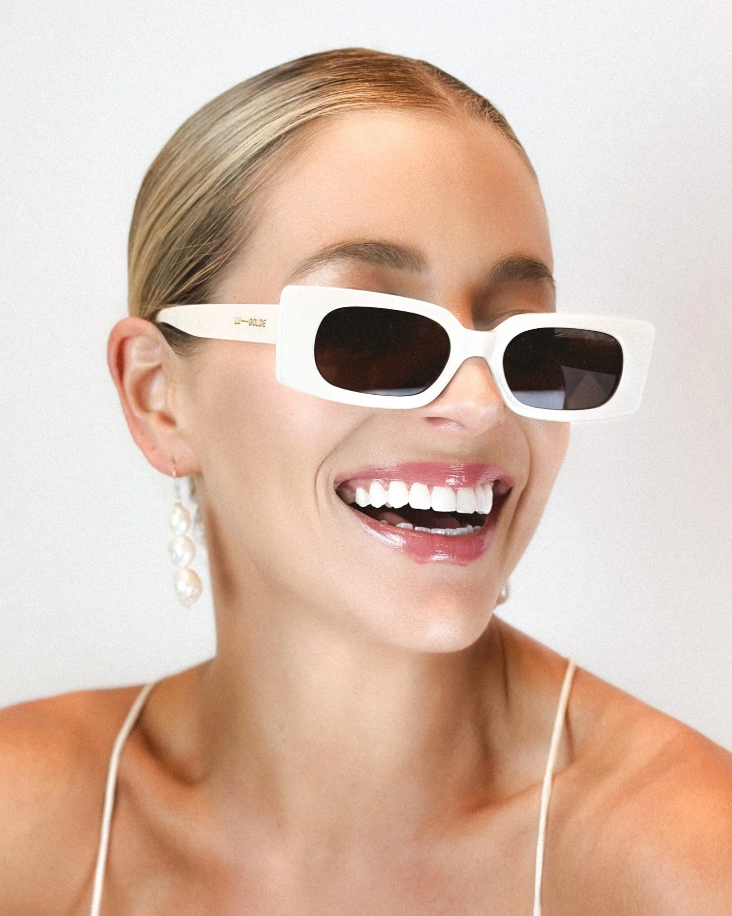 X Holly Kingston / Salomé / Vanilla & Black Lens - Image 3