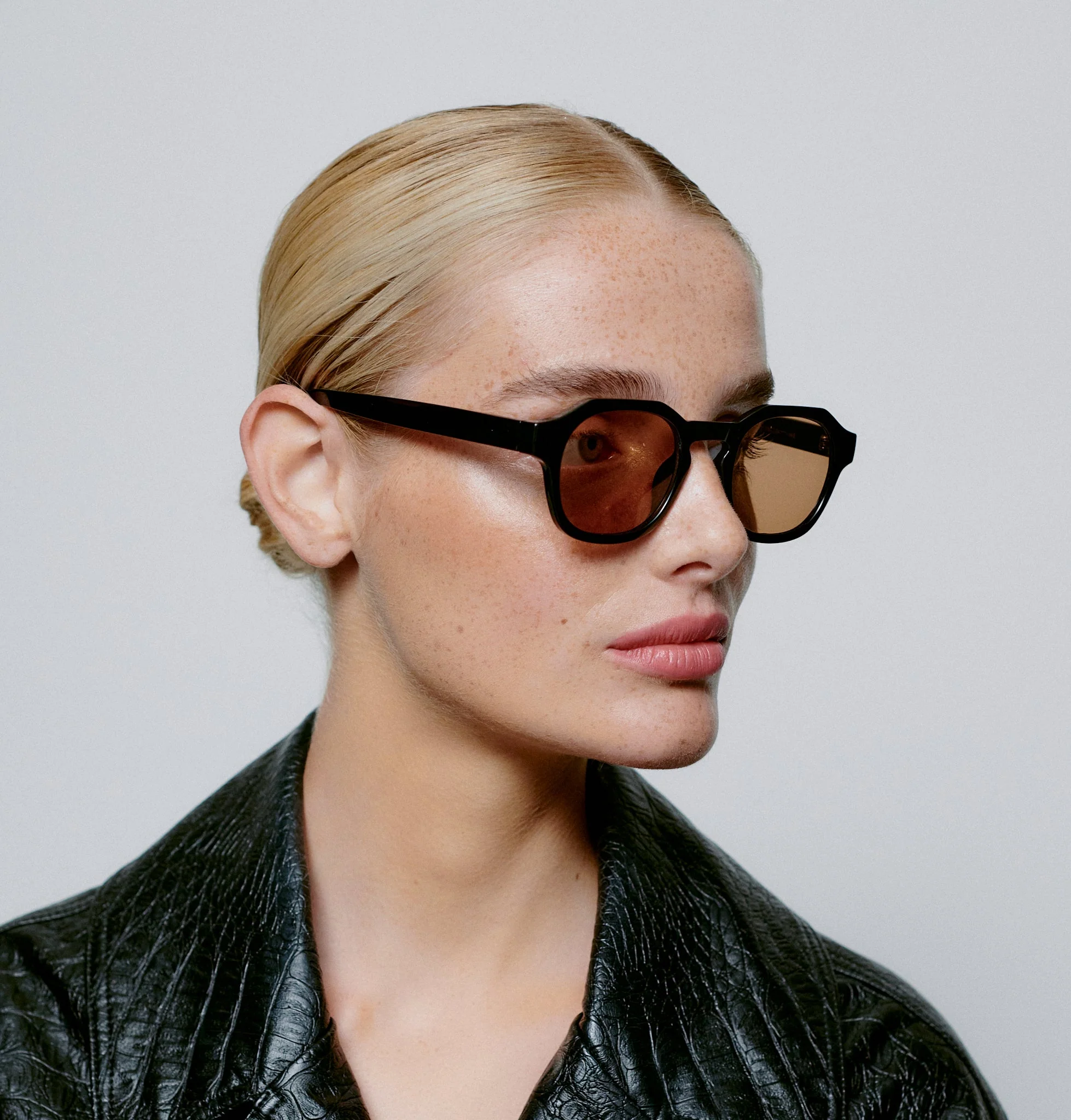 Zan / Black & Brown Lens - Image 6