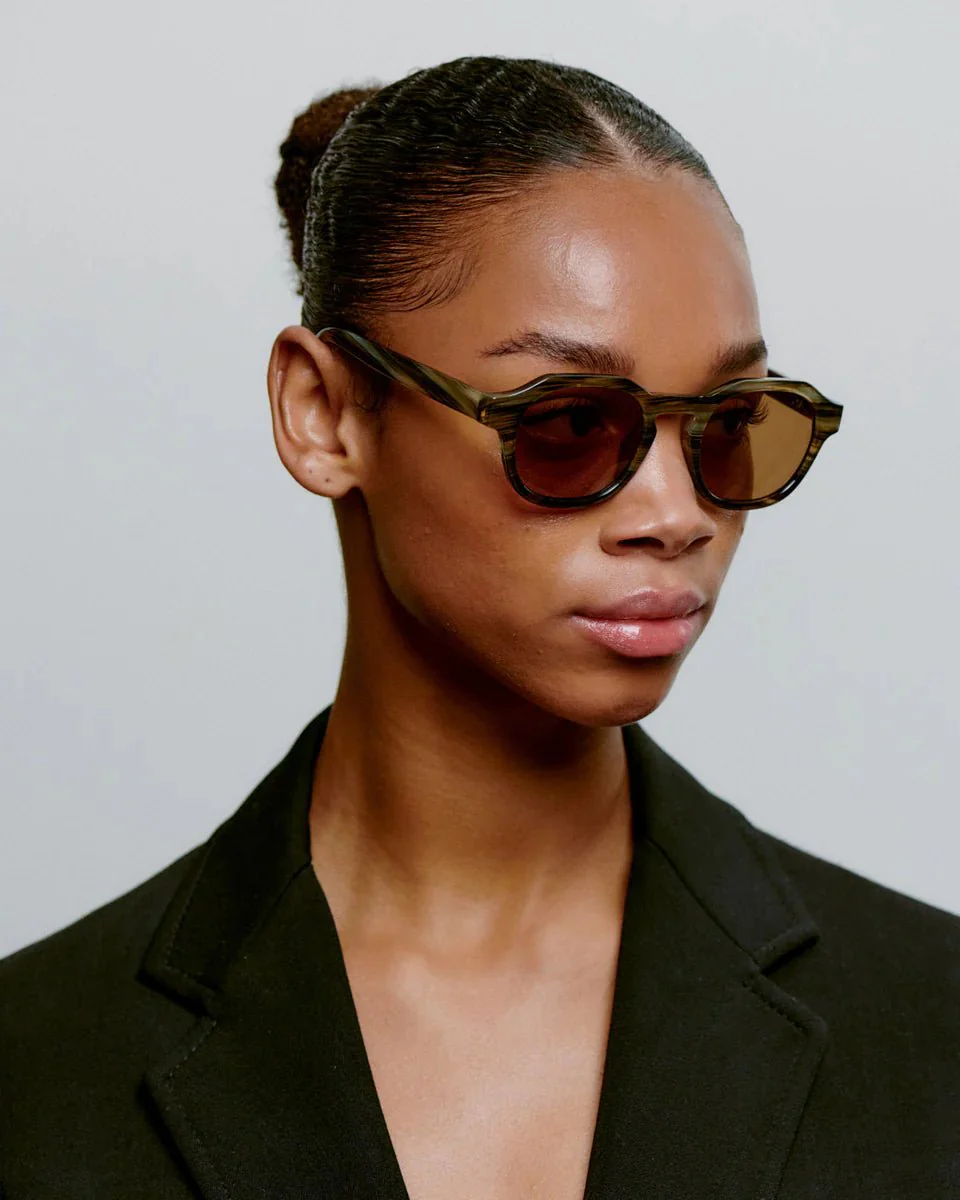 Zan / Striped Horn & Grey Lens - Image 5